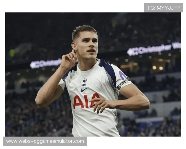 飞镖冠军利特勒现场嘲讽热刺球迷,离场时遭辱骂引发争议